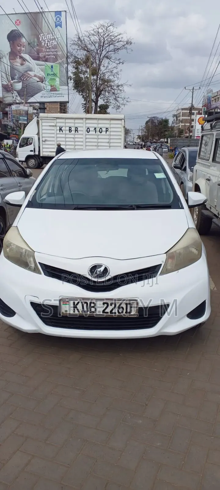 Toyota Vitz 2013 White
