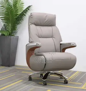 Advanced CEO Executive Office Chair – Premium Ergonomic Executive Seat