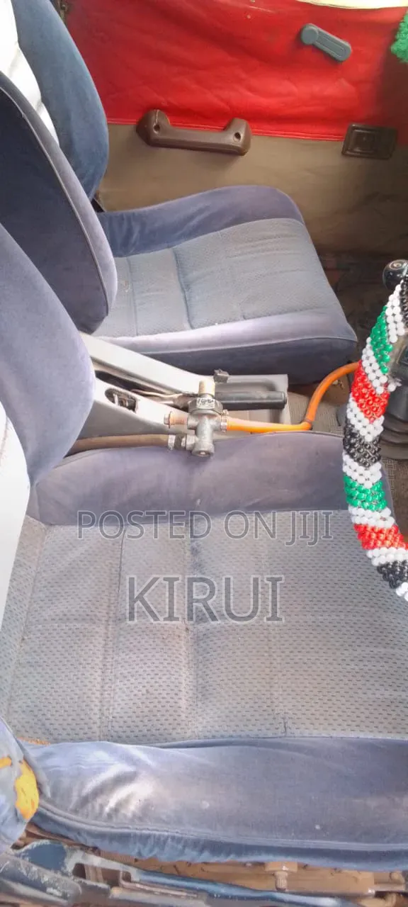 Toyota Corolla 1999 White