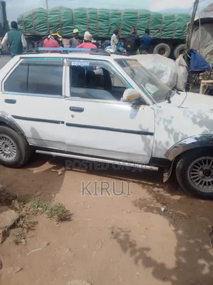Toyota Corolla 1999 White