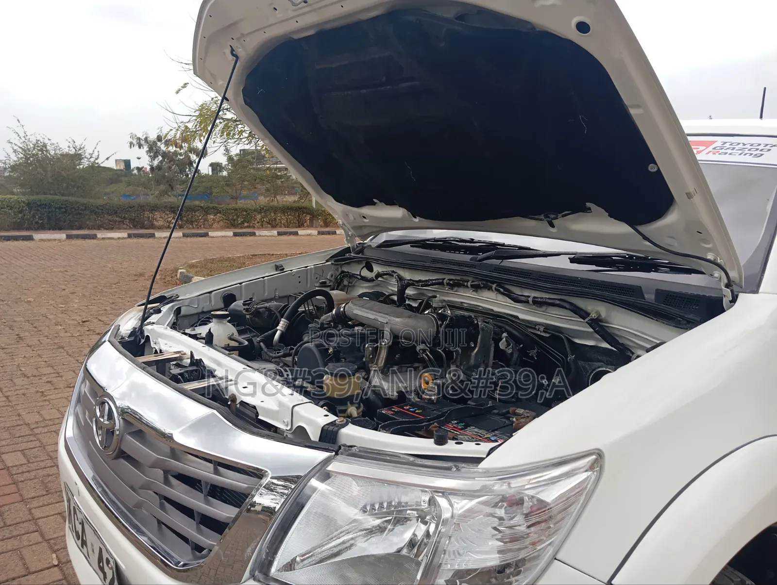 Toyota Hilux 2015 White