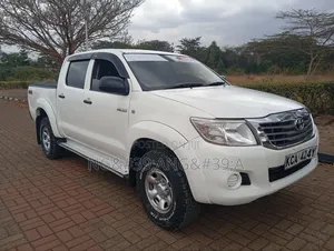 Toyota Hilux 2015 White