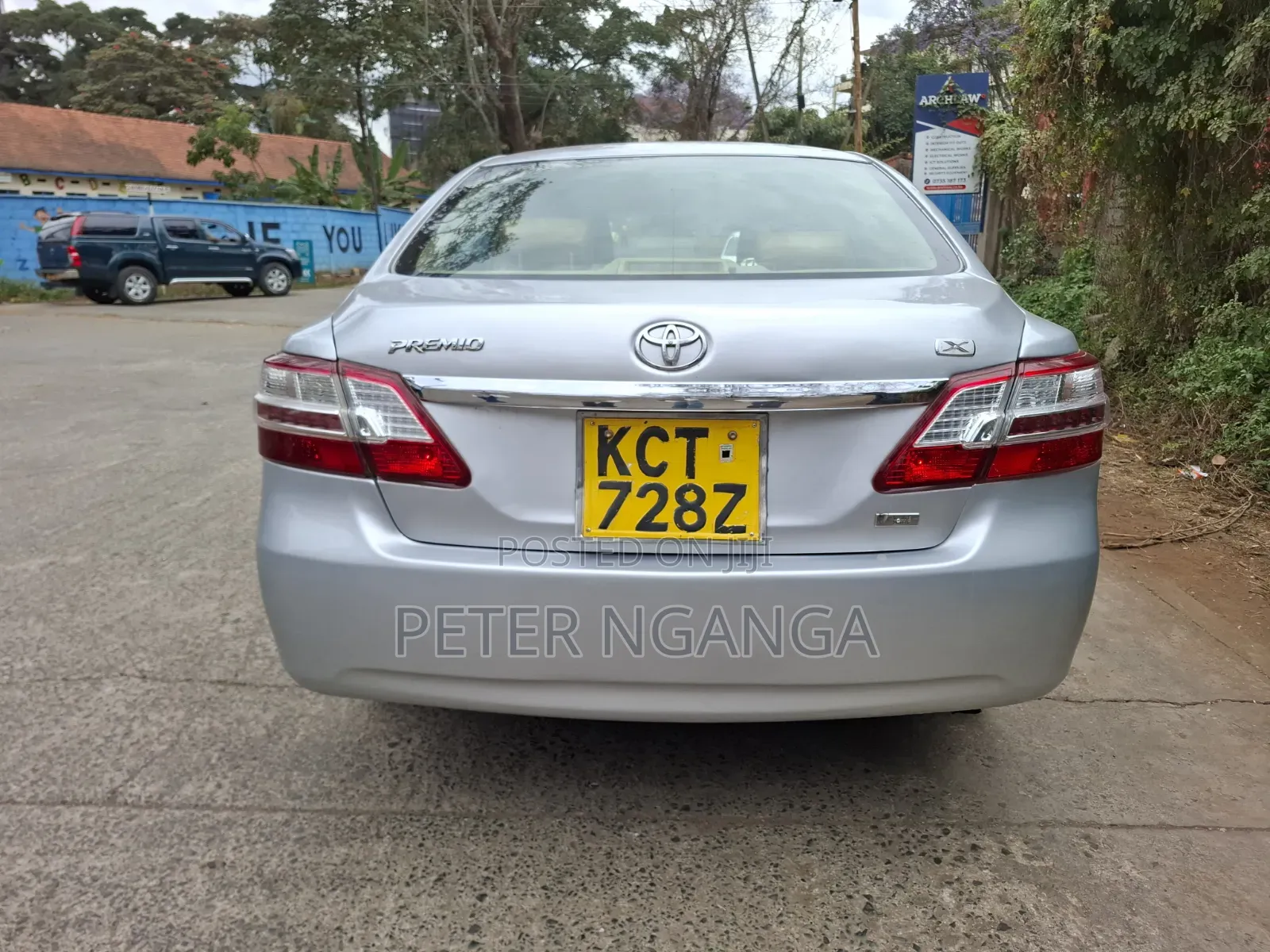 Toyota Premio 1.8 FWD 2013 Silver