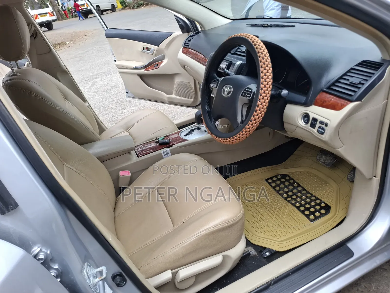 Toyota Premio 1.8 FWD 2013 Silver
