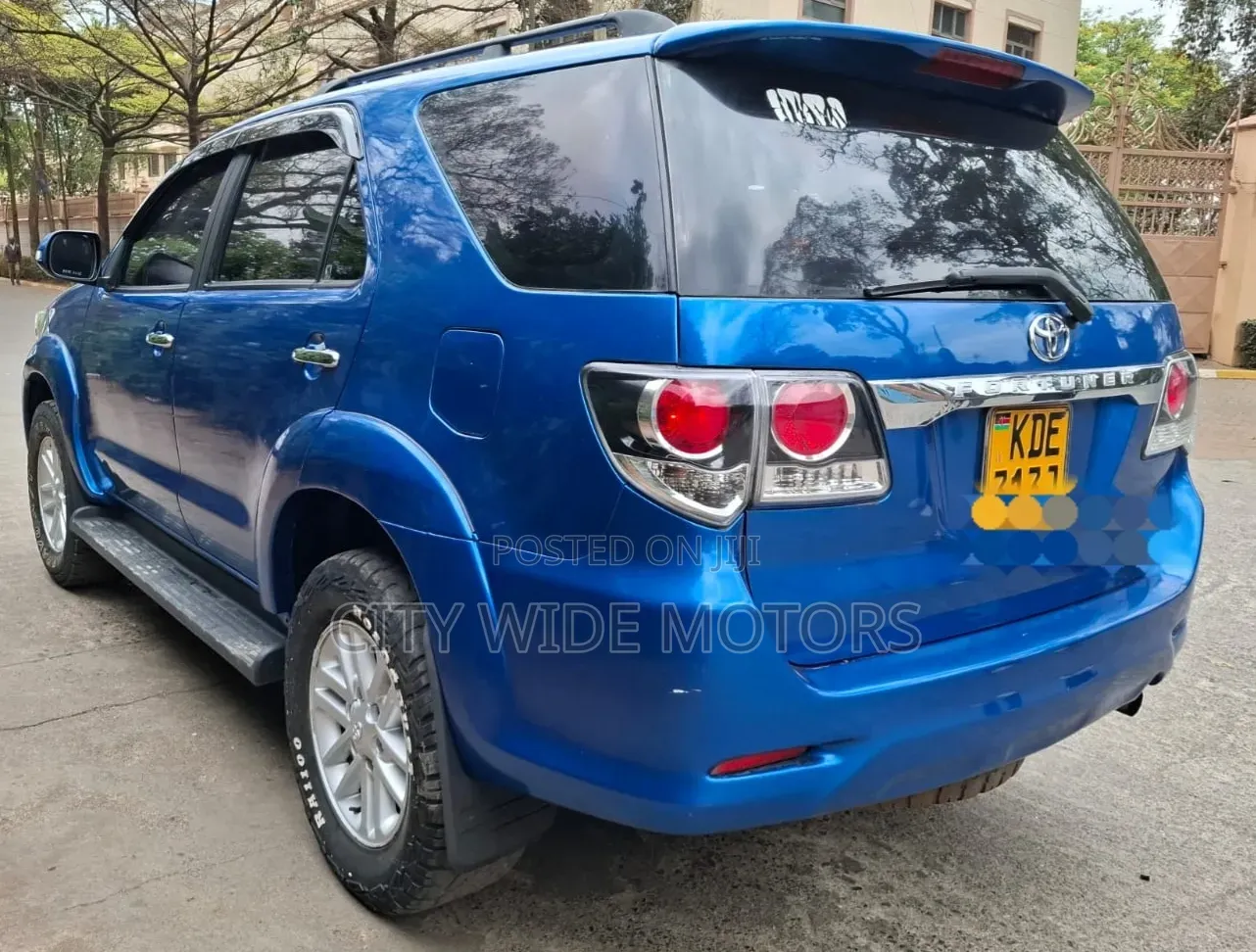 Toyota Fortuner 2012 Blue