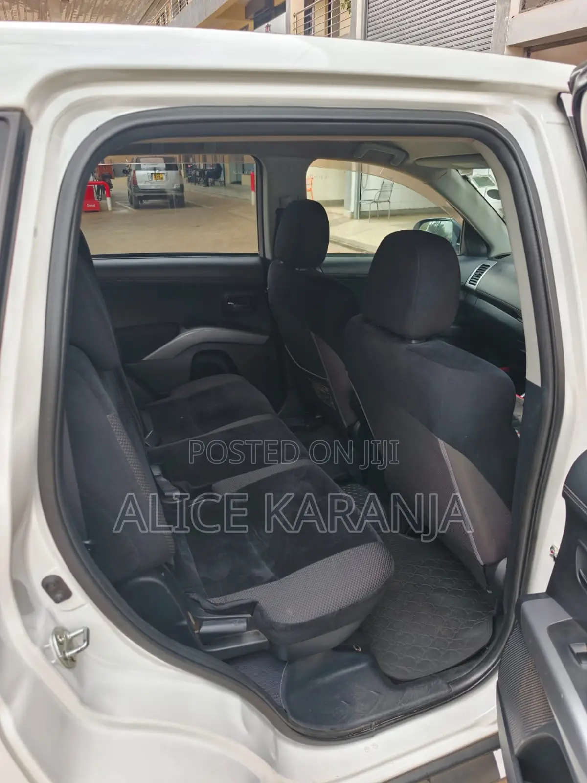 Mitsubishi Outlander 2012 Pearl