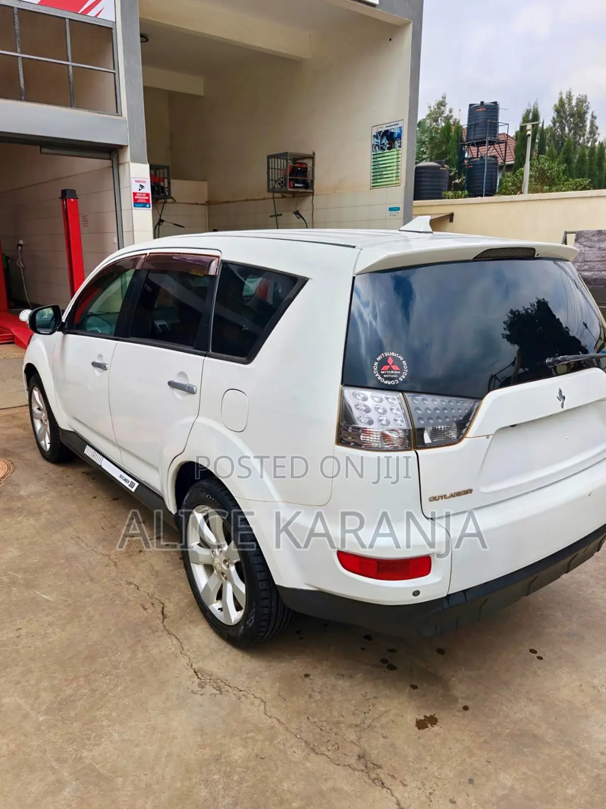 Mitsubishi Outlander 2012 Pearl