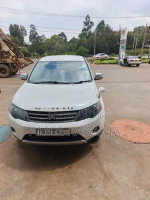 Mitsubishi Outlander 2012 Pearl