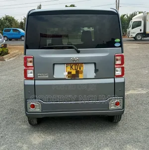 Toyota Pixis Mega 2018 Gray