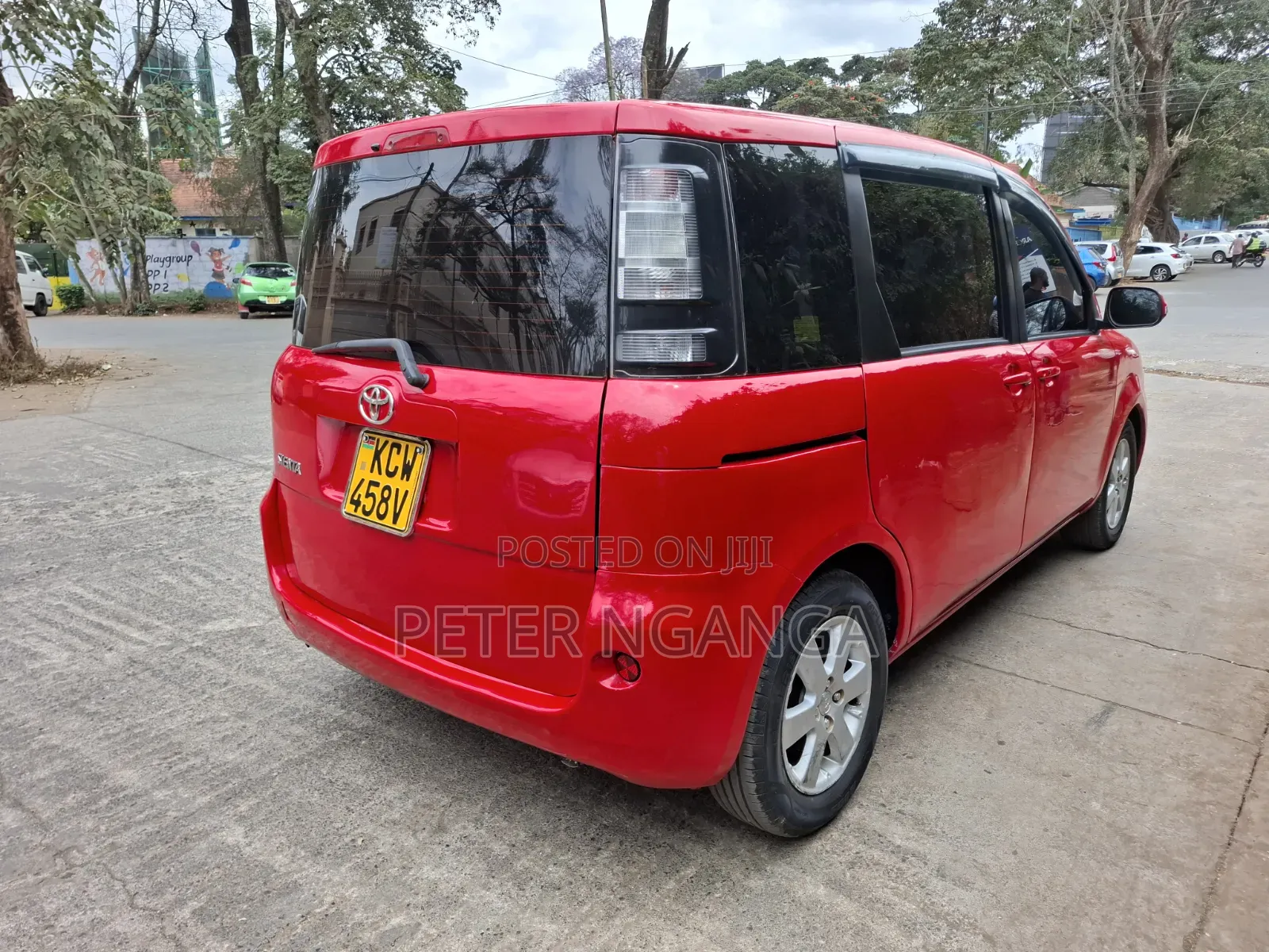 Toyota Sienta 1.5 FWD 2013 Red