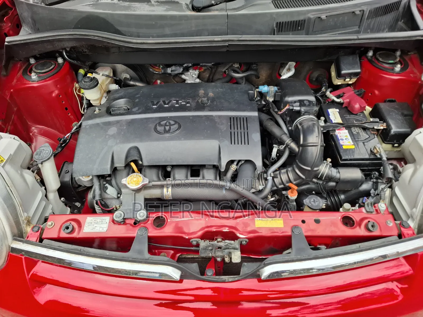Toyota Sienta 1.5 FWD 2013 Red