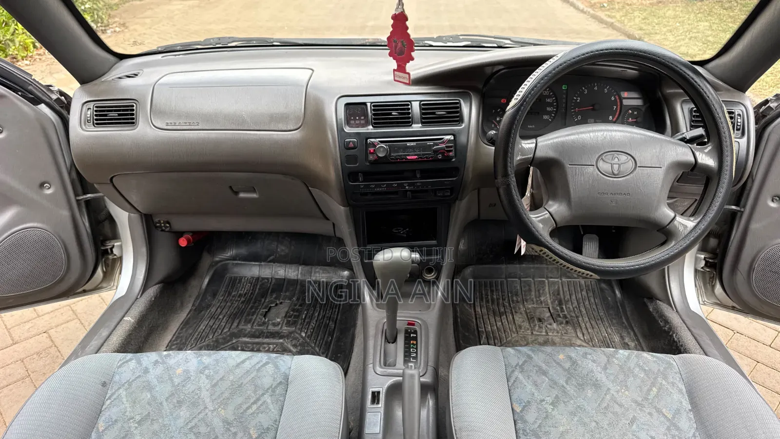 Toyota Corona 1998 Silver