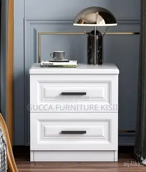 3 Drawer Modern Bedside Storage Cabinet (White).