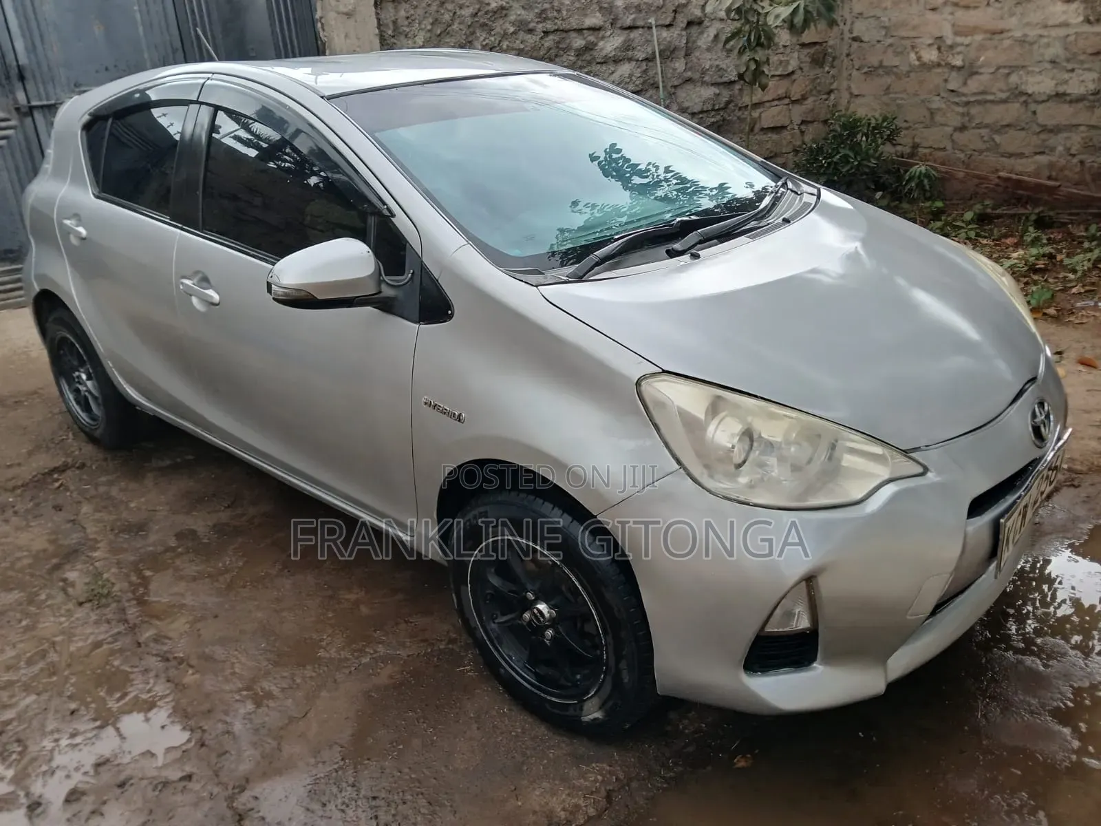 Toyota Aqua 2012 Silver