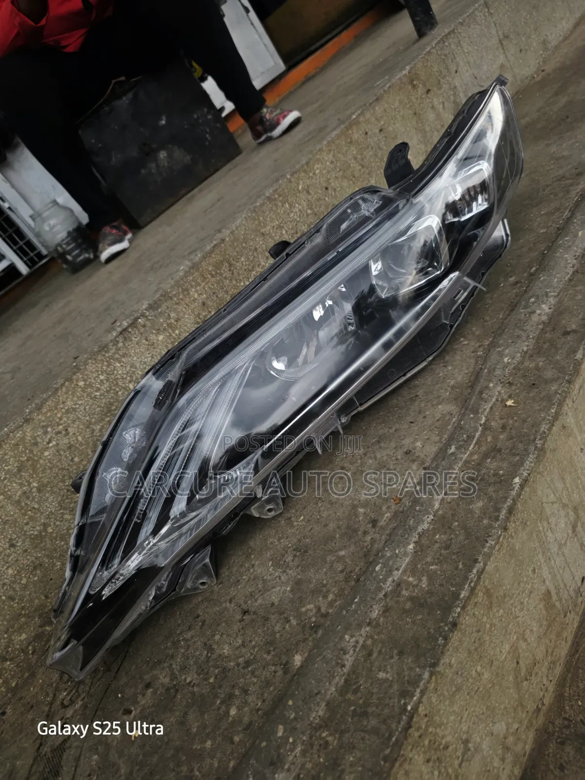 Harrier 48 147 Headlight