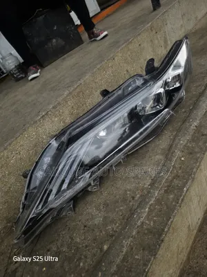 Harrier 48 147 Headlight
