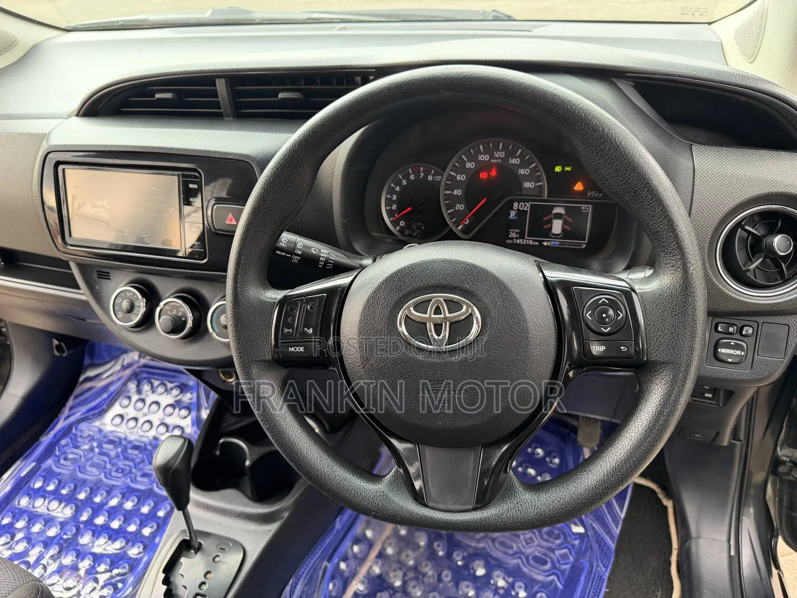 Toyota Vitz 1.3 FWD 5dr 2013 Black