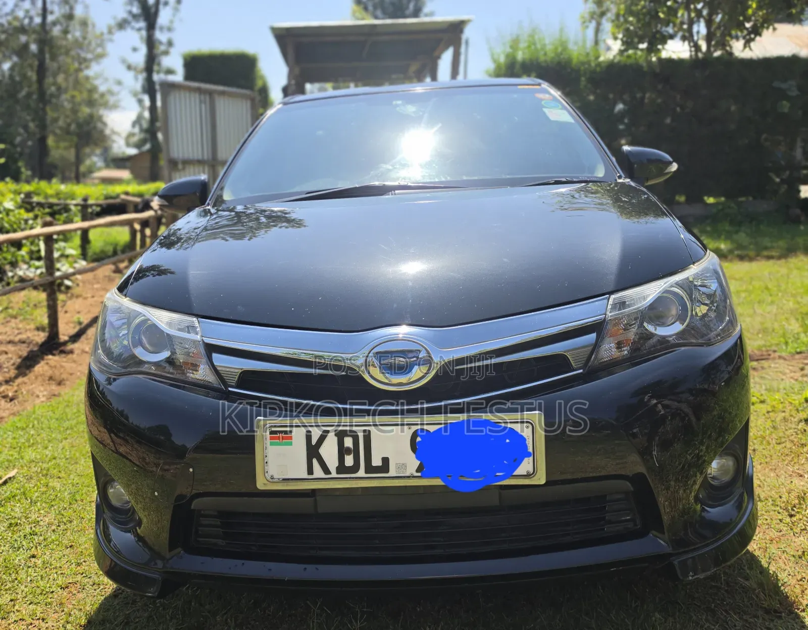 Toyota Corolla Fielder 1.5 Hybrid FWD 2015 Black