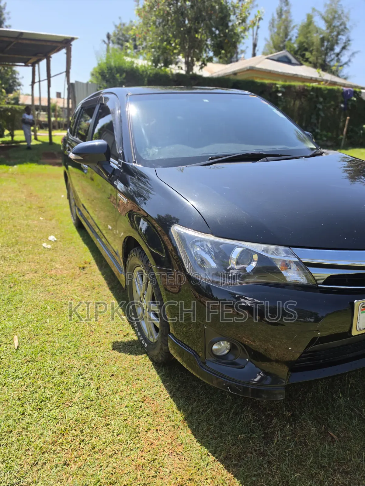 Toyota Corolla Fielder 1.5 Hybrid FWD 2015 Black