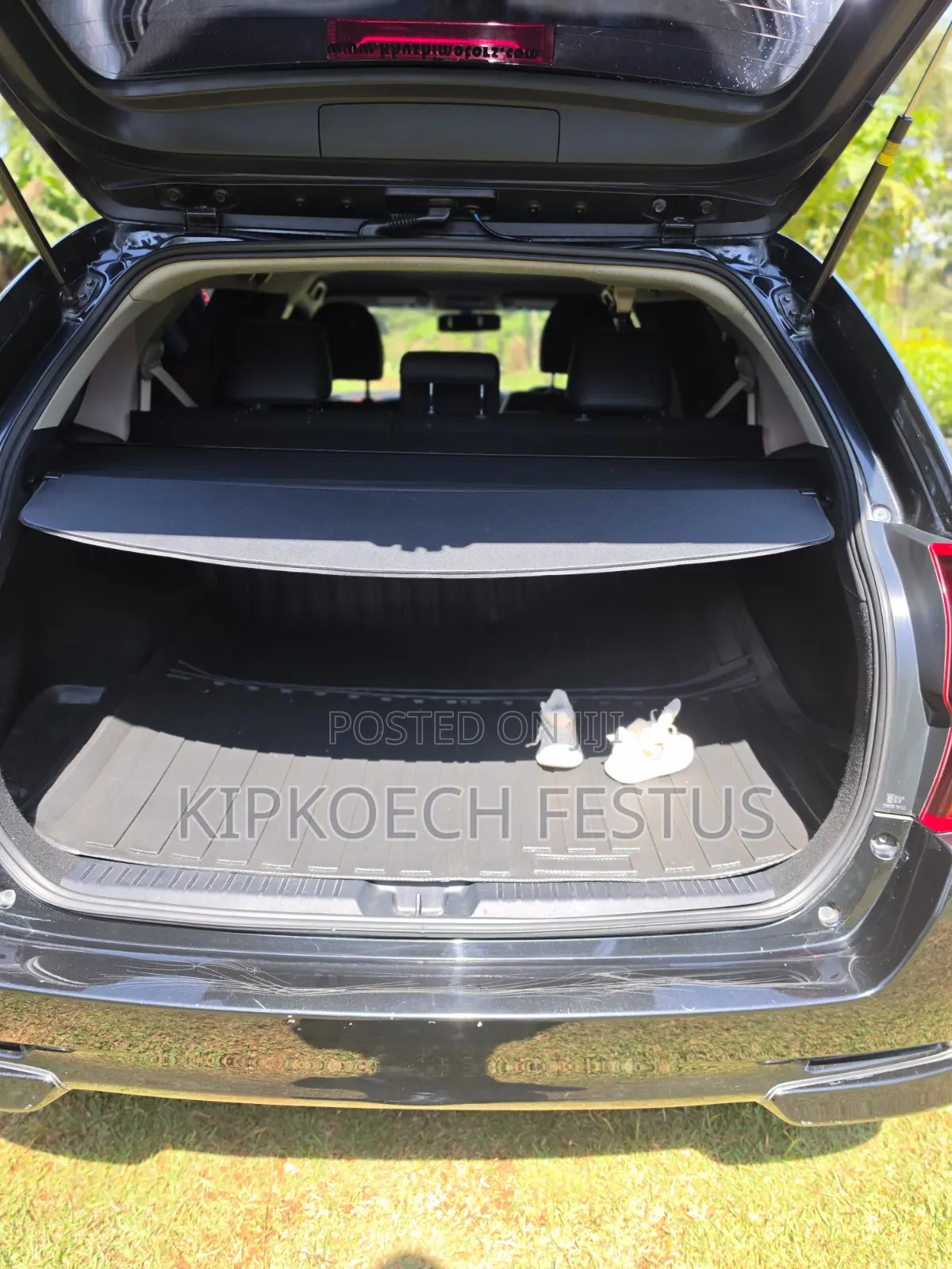 Toyota Corolla Fielder 1.5 Hybrid FWD 2015 Black