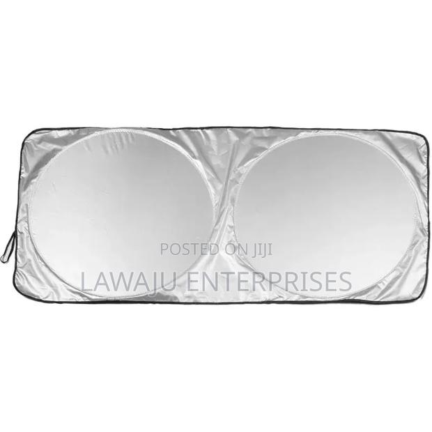 Wwindshield Sunshade - thumbnail 2