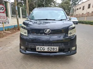 Toyota Voxy X 2WD 8-Seater 2010 Black