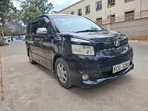 Toyota Voxy X 2WD 8-Seater 2010 Black