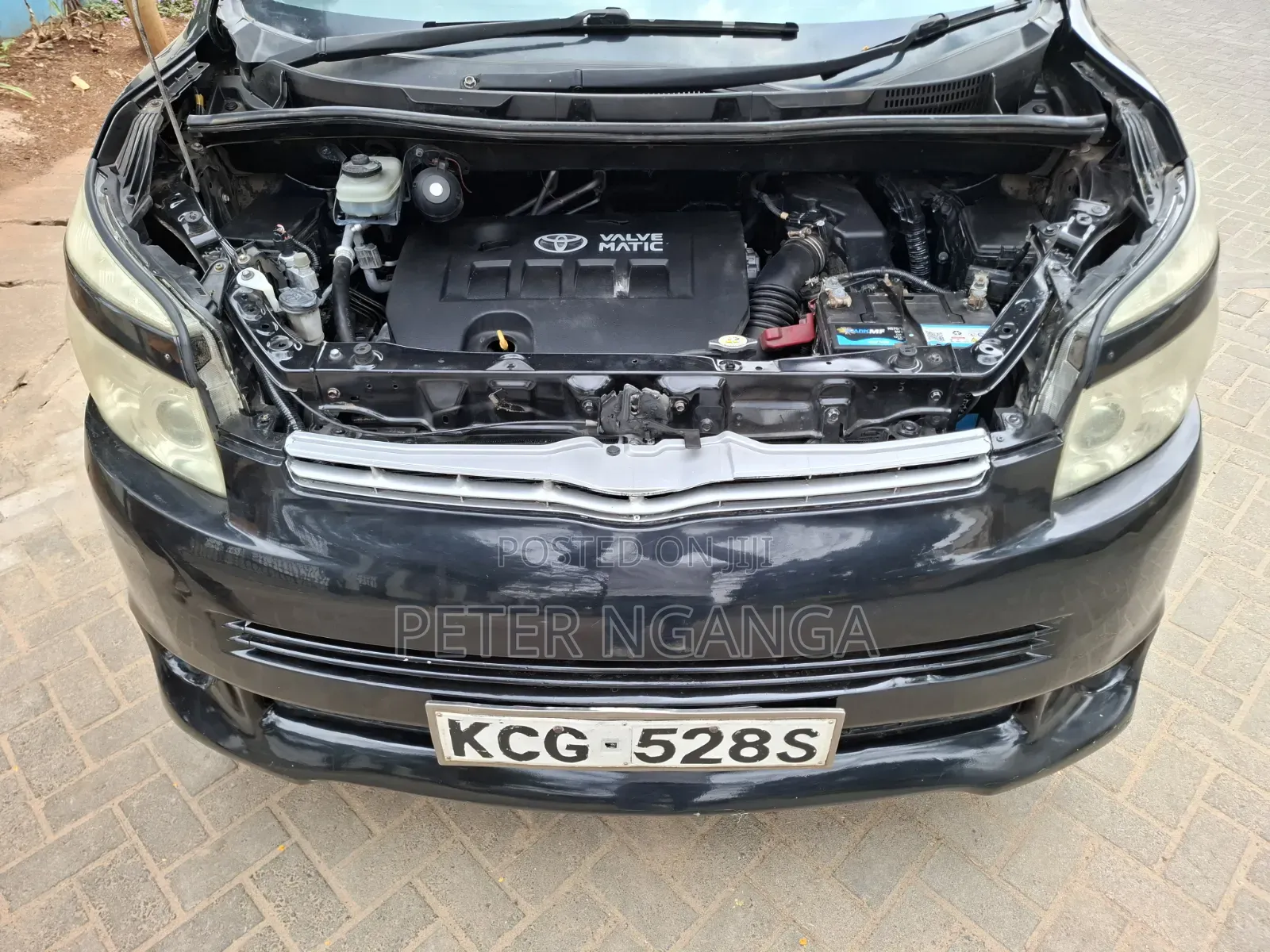 Toyota Voxy X 2WD 8-Seater 2010 Black