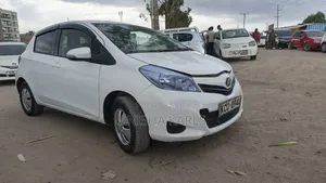 Toyota Vitz 2012 White