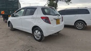 Toyota Vitz 2012 White