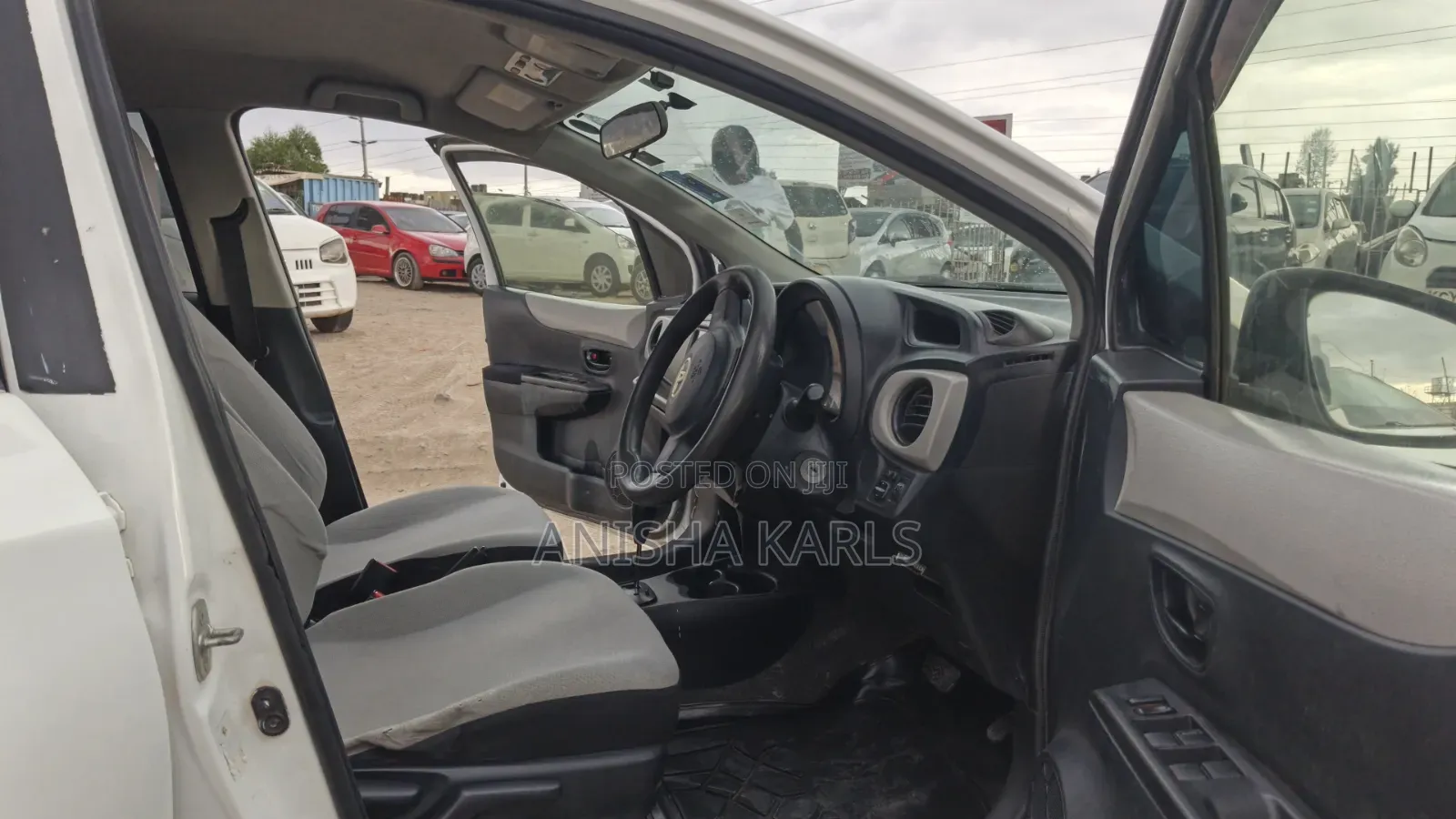 Toyota Vitz 2012 White