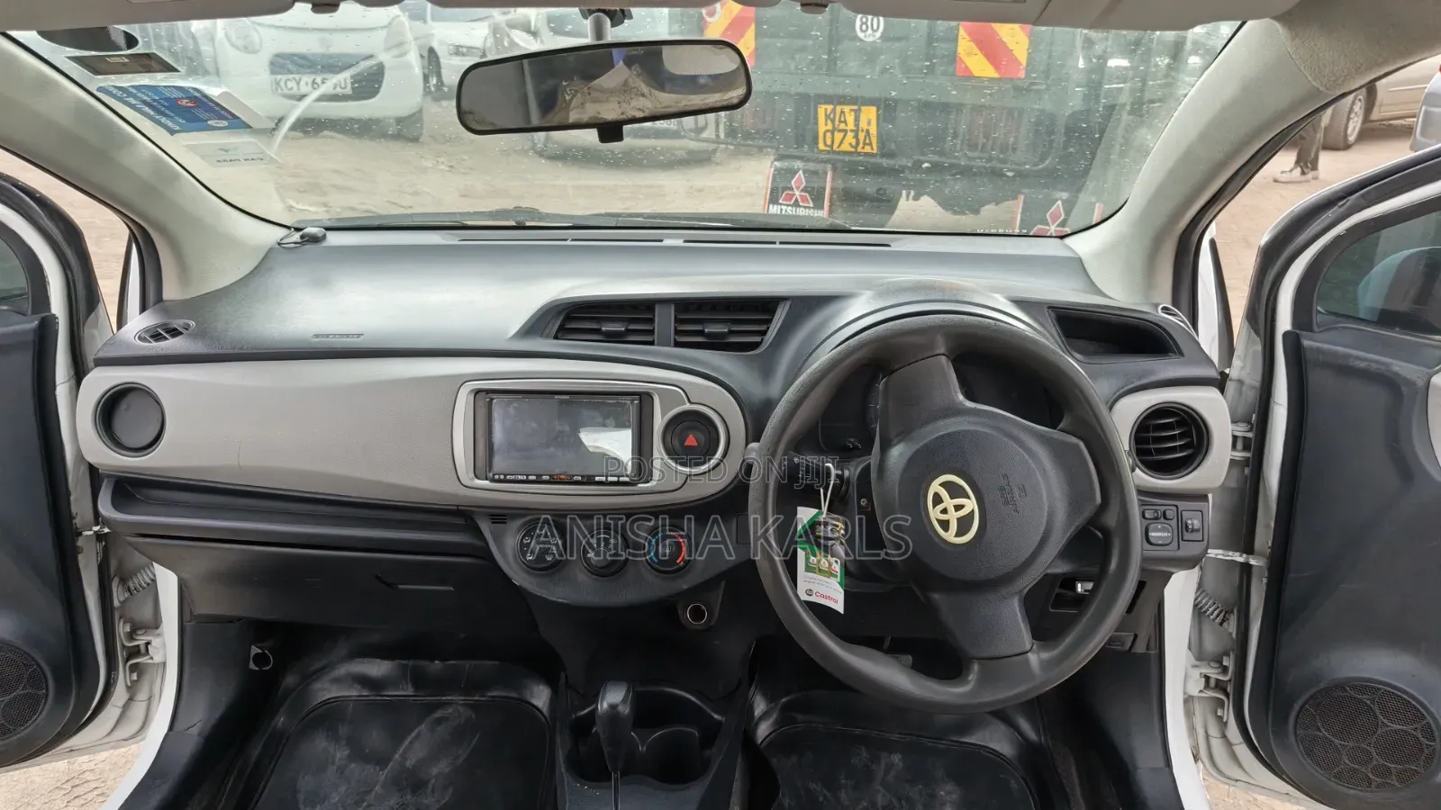 Toyota Vitz 2012 White