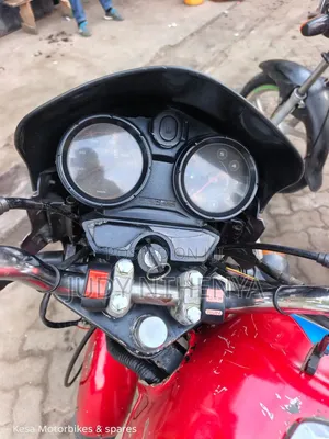Bajaj Boxer 150 UG 2021 Red