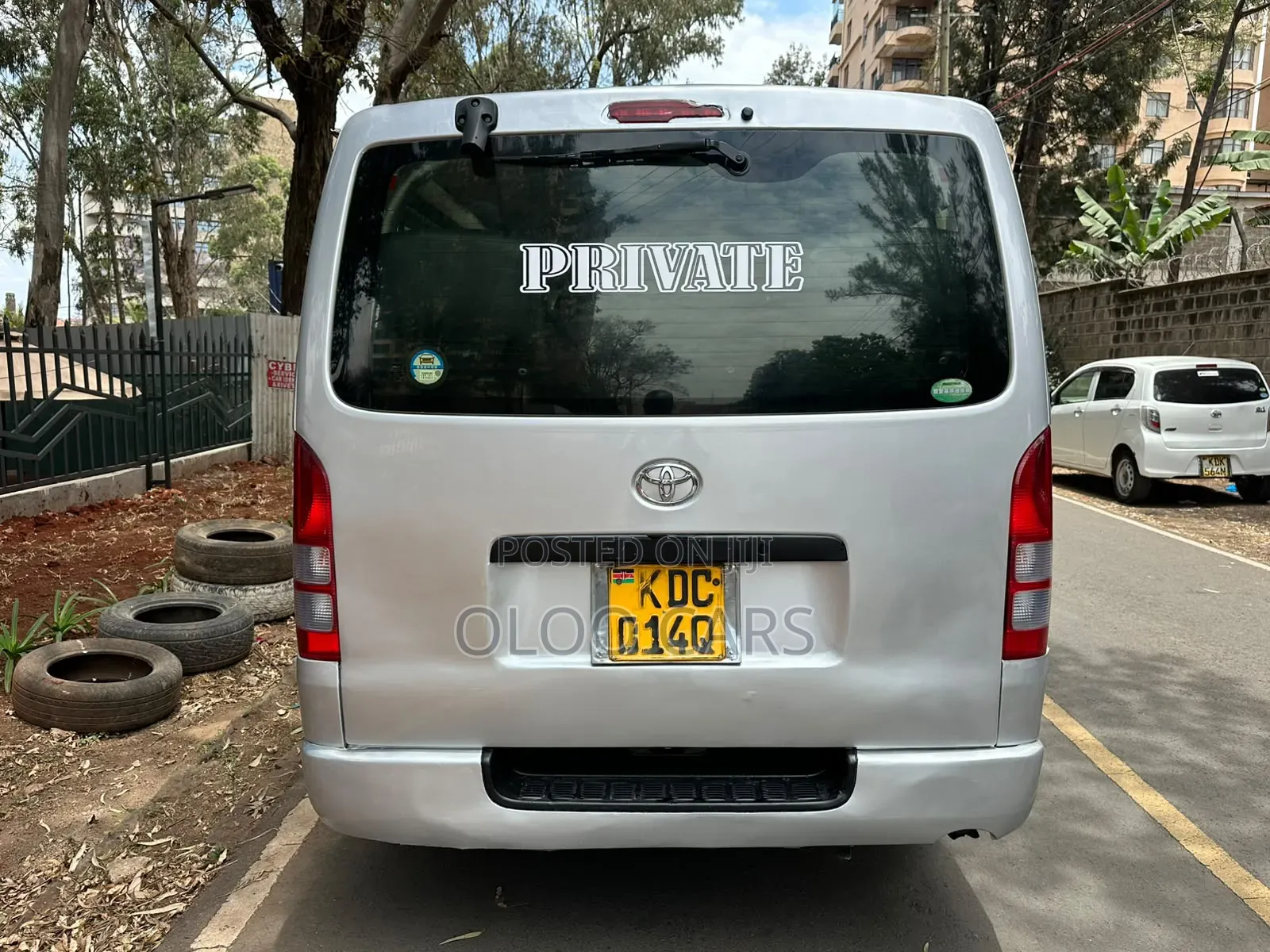 Toyota HiAce 2014 Silver