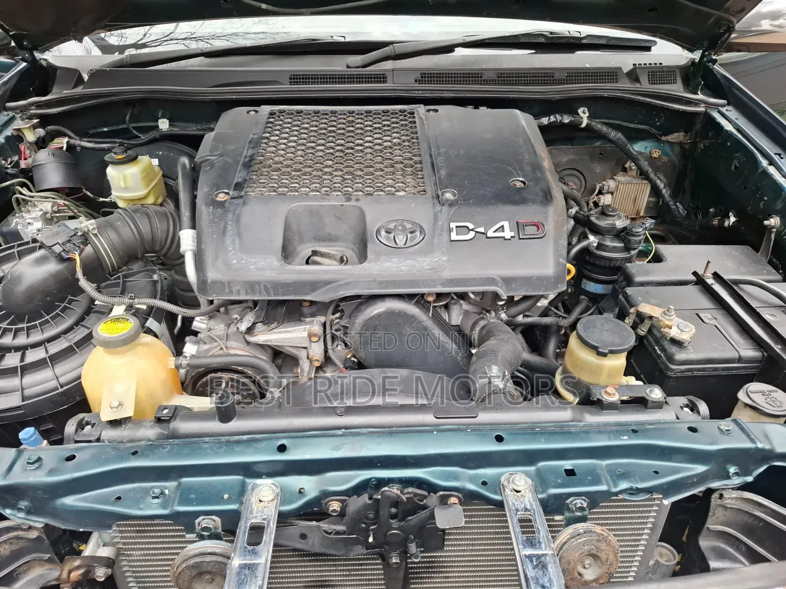 Toyota Hilux 2010 Green