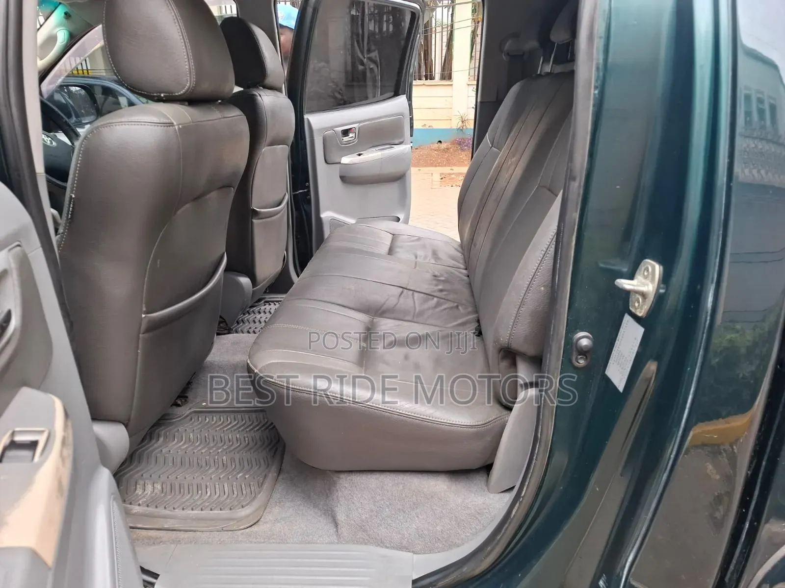 Toyota Hilux 2010 Green