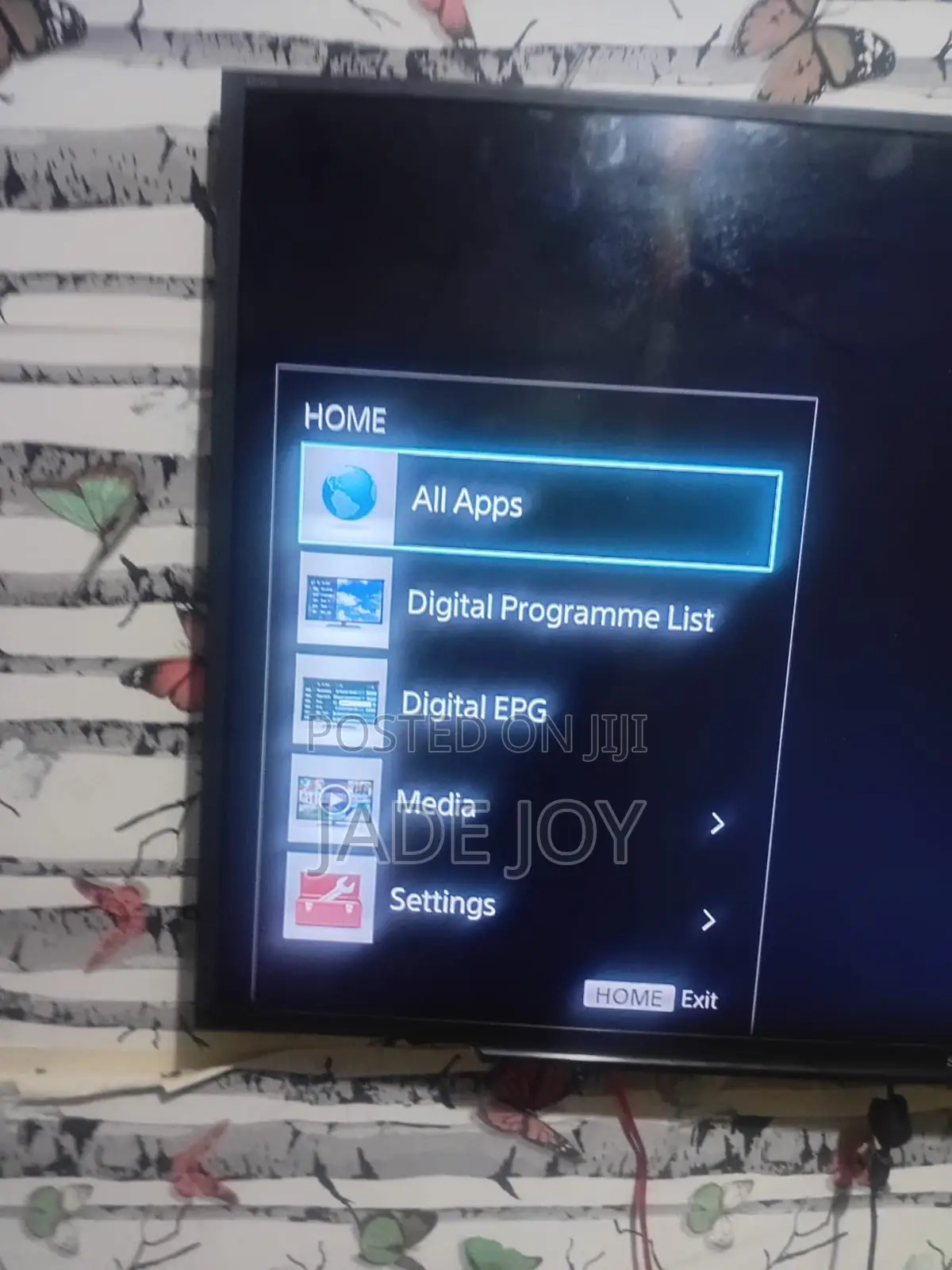 Selling My Samsung 48’ TV