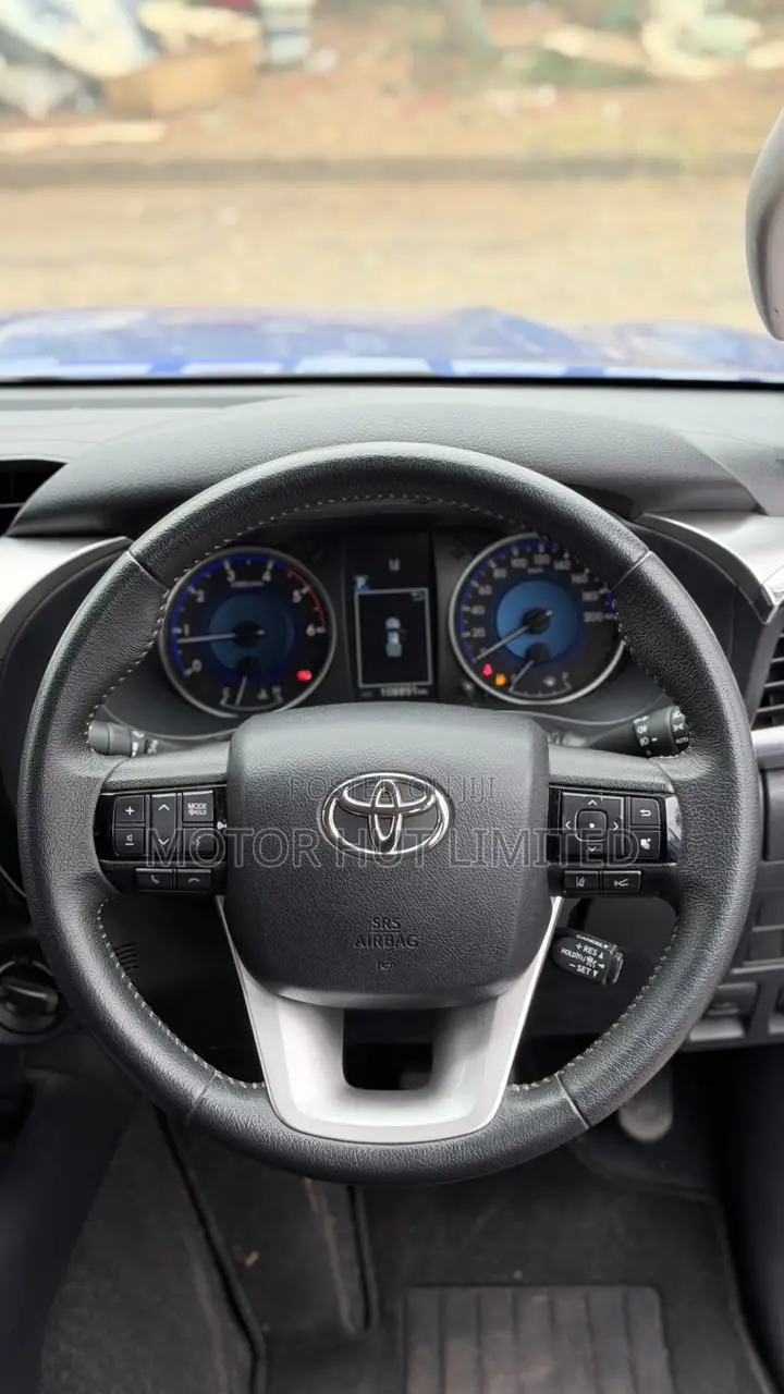 Toyota Hilux Revo Double Cab Deisel 2.4 AWD 2020 Blue