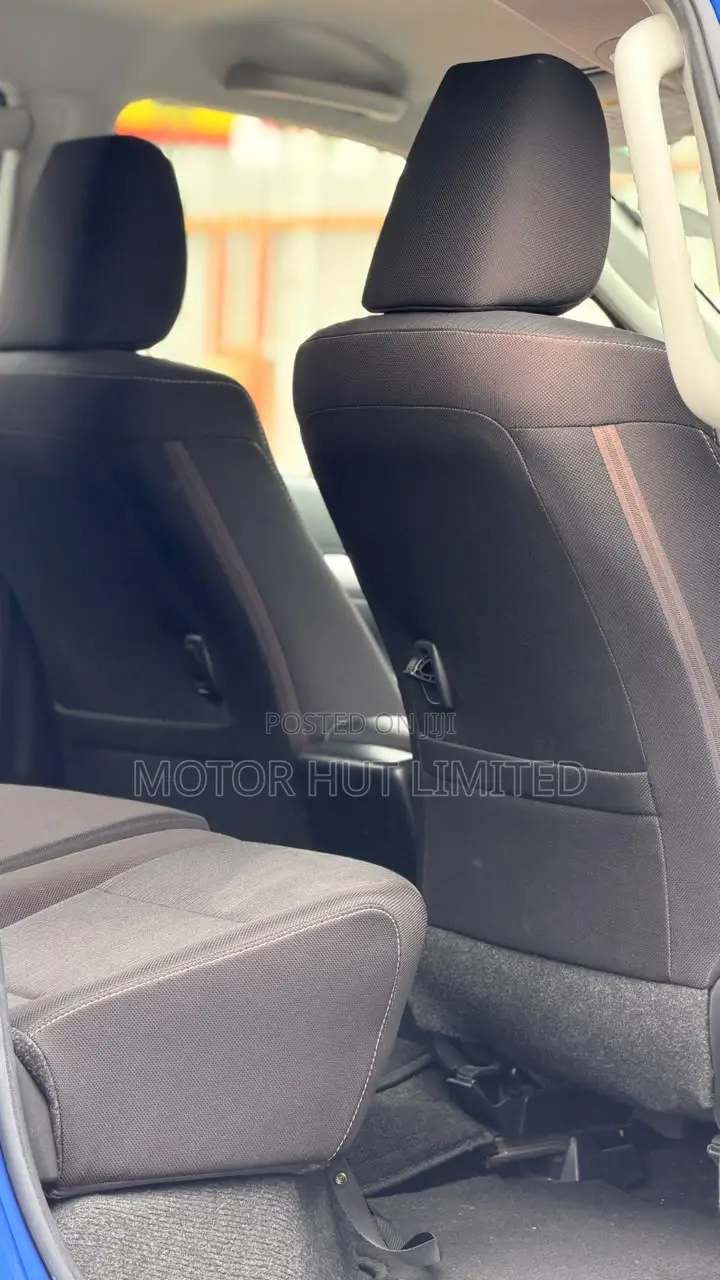 Toyota Hilux Revo Double Cab Deisel 2.4 AWD 2020 Blue