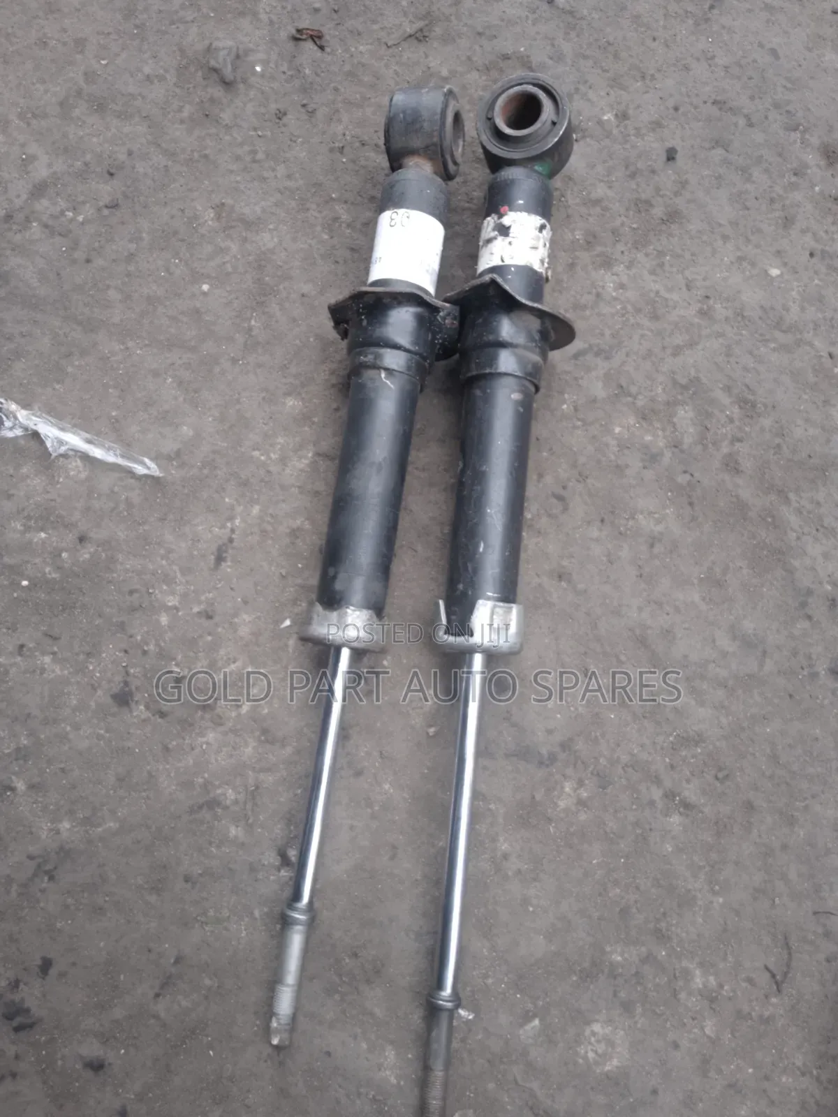 E Japan Rear Shock Absorbers for Toyota Filder