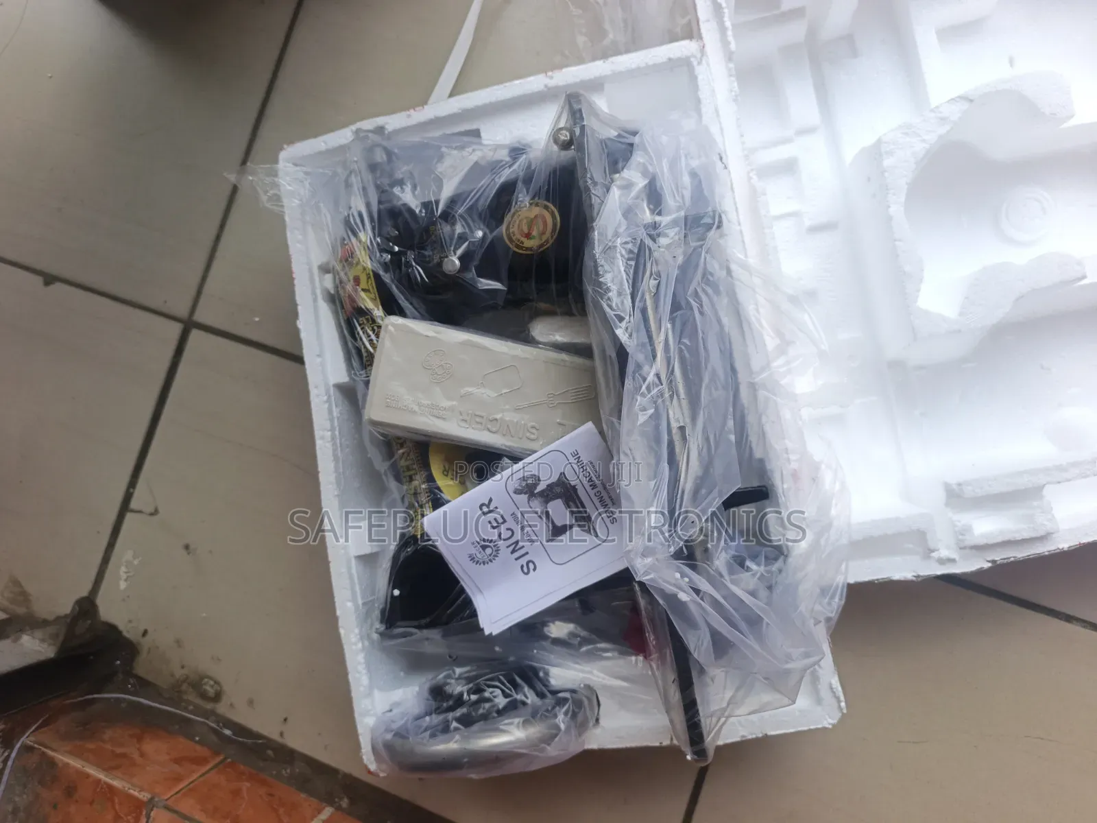 Singer Manual Sewing Machine – Durable Type