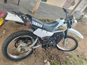 Yamaha 2011 White