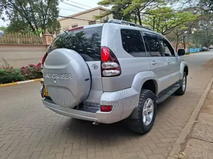 Toyota Land Cruiser Prado 3.0 D-4D 5dr 2005 Silver