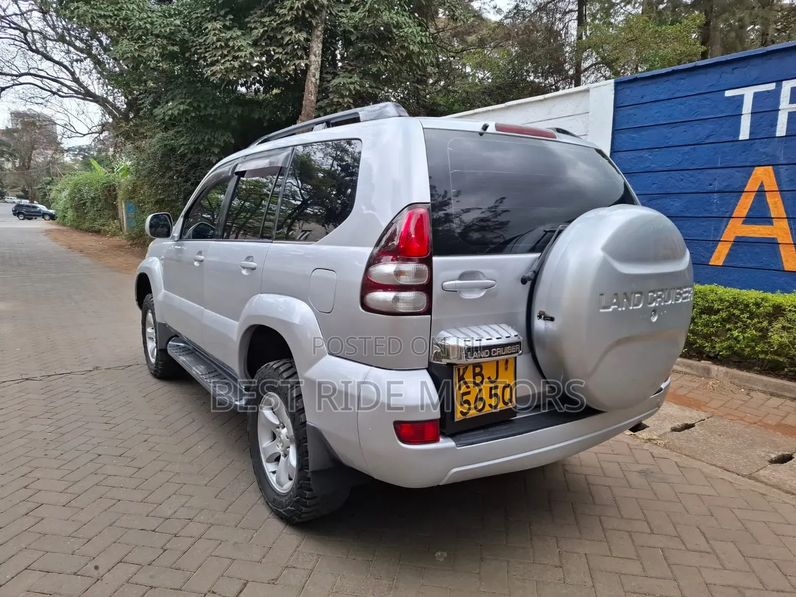 Toyota Land Cruiser Prado 3.0 D-4D 5dr 2005 Silver