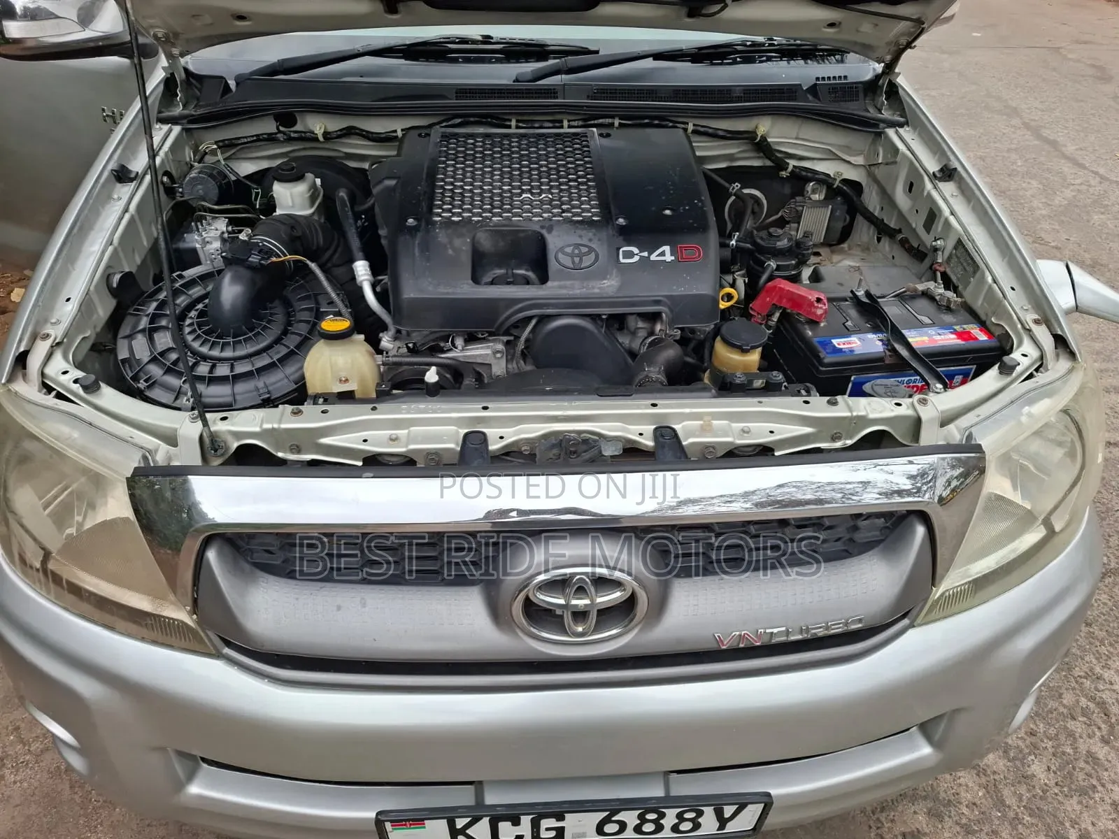 Toyota Hilux 2010 Silver