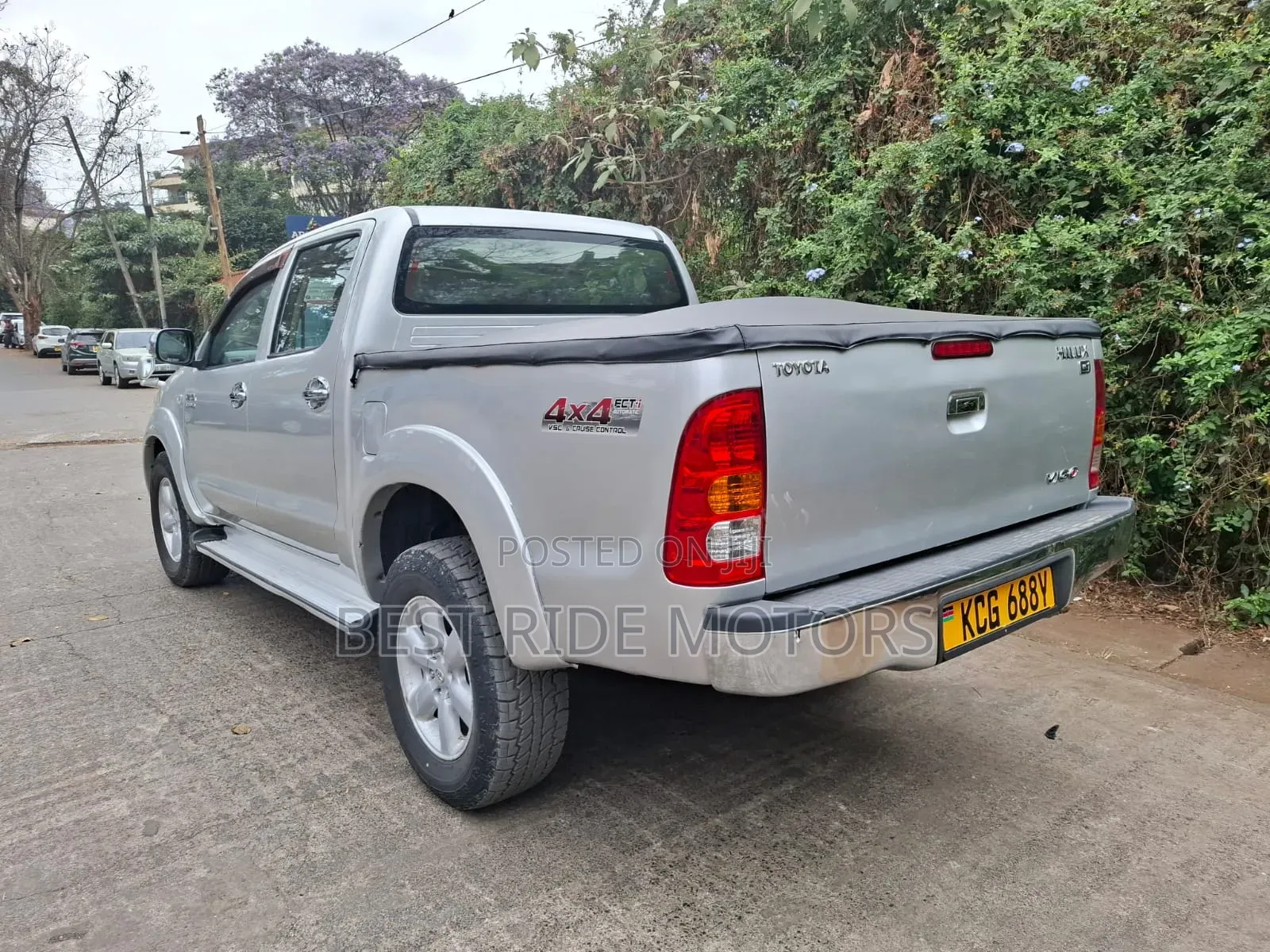 Toyota Hilux 2010 Silver