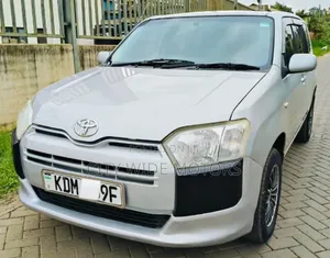 Toyota Succeed SV Premium 2016 Silver