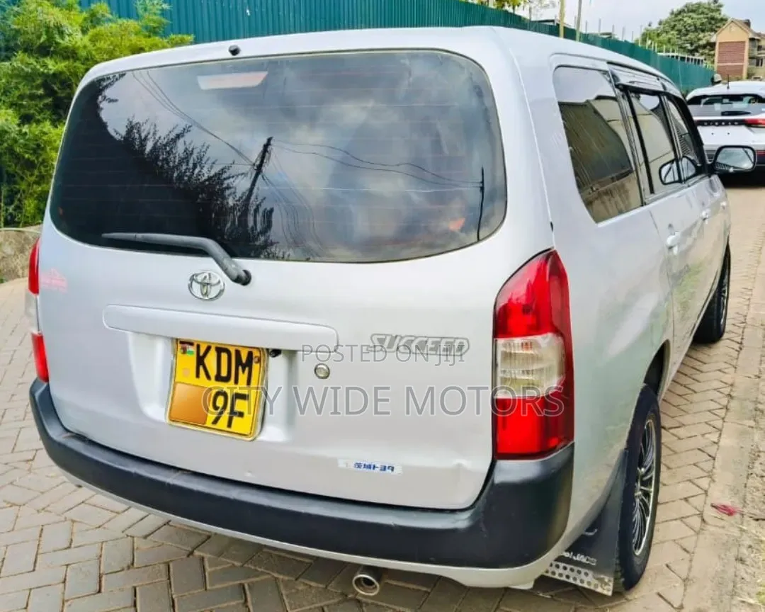 Toyota Succeed SV Premium 2016 Silver