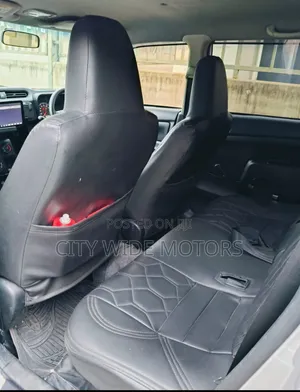 Toyota Succeed SV Premium 2016 Silver