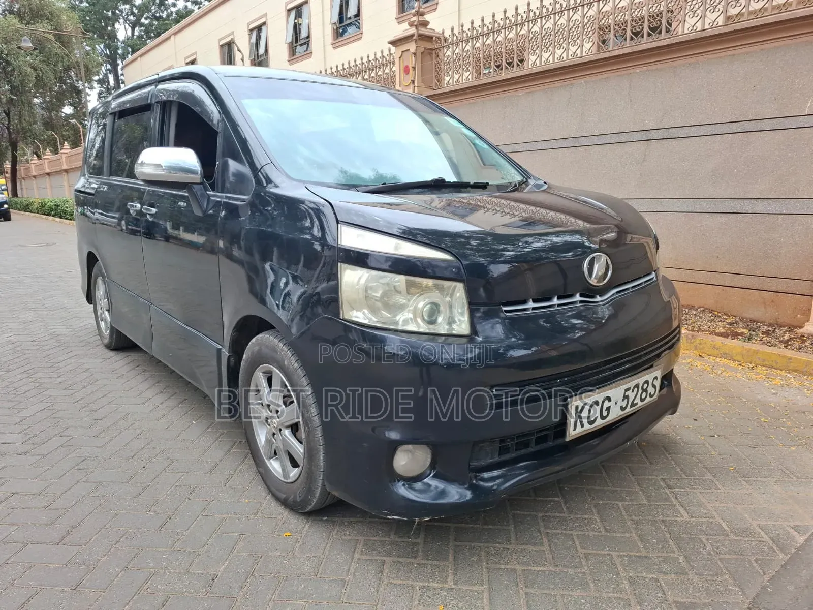 Toyota Voxy 2010 Black